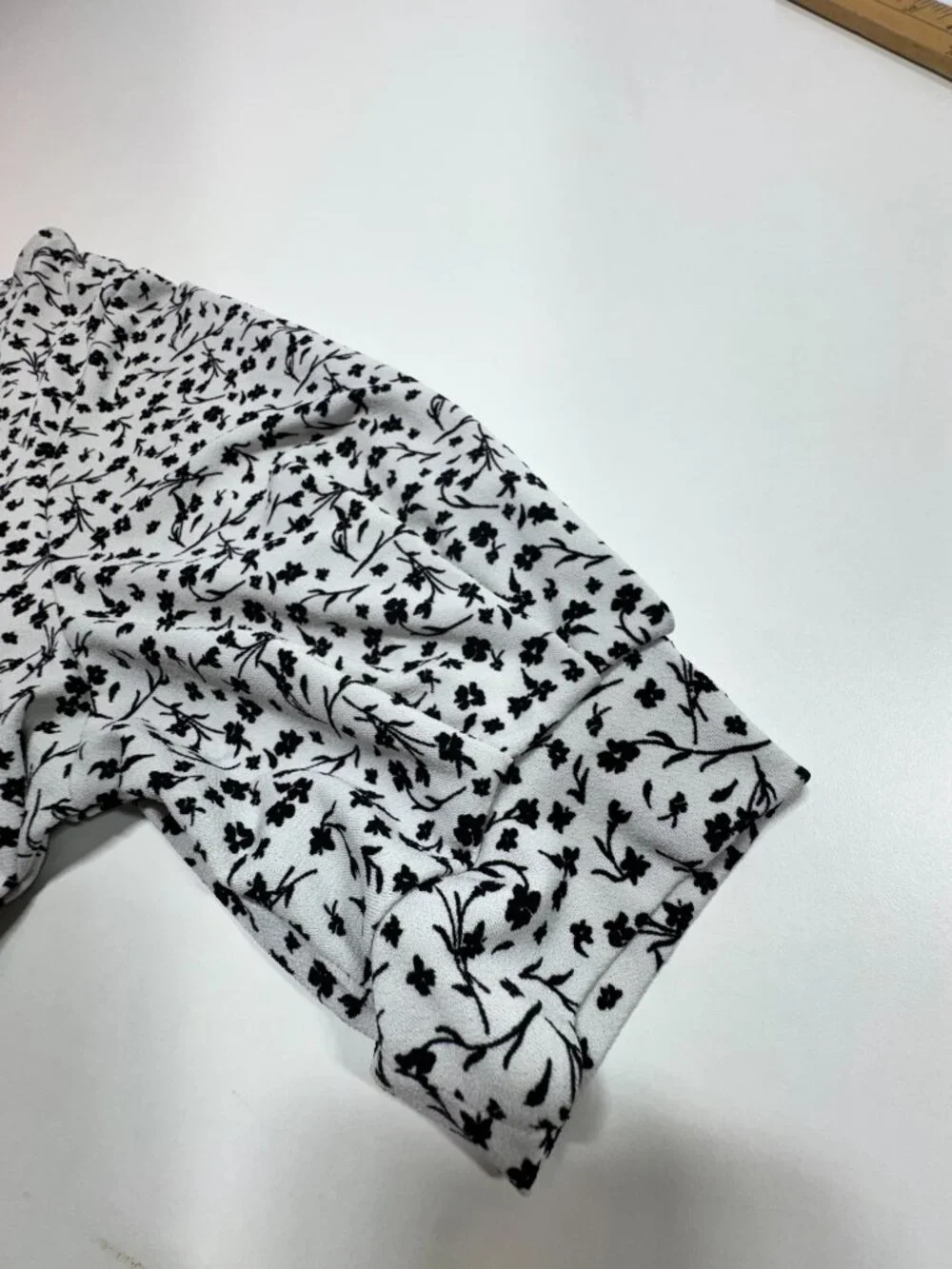 H&M White & Black Ditsy Floral Puff Sleeve Blouse Top – XL - Picture 8 of 12
